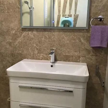 아파트 Jelena Room 2 *