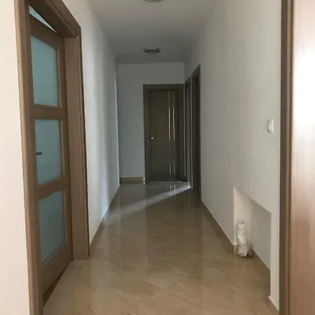 דירה Jelena Room 2 קאבטאט