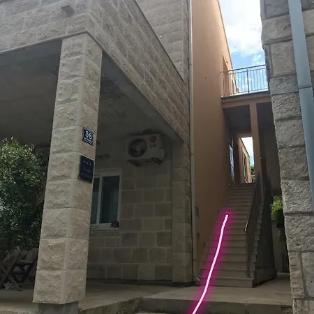 Jelena Room 2 דירה קאבטאט