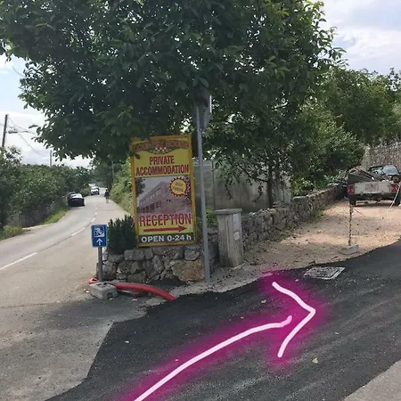 Jelena Room 2 דירה *